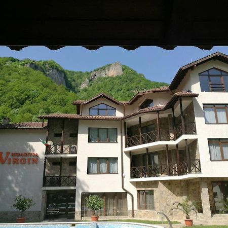 Family Hotel Virgin Рибарица Экстерьер фото