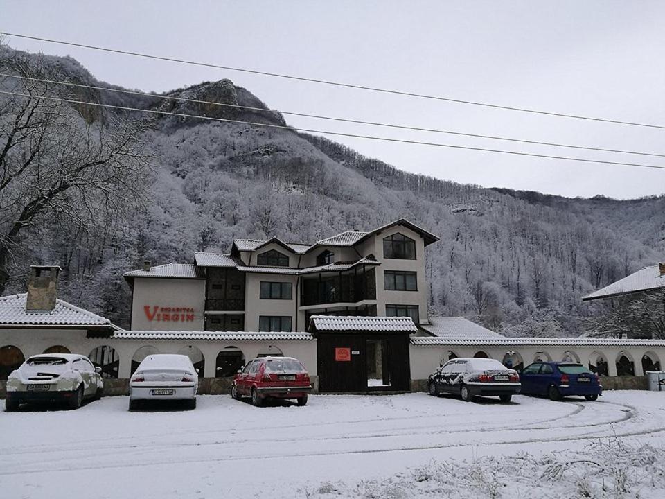 Family Hotel Virgin Рибарица Экстерьер фото