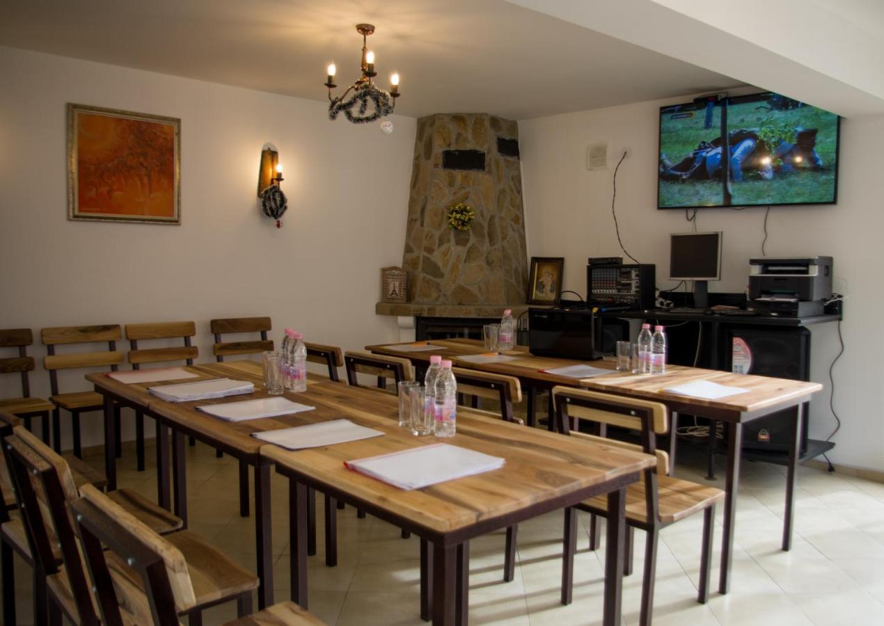 Family Hotel Virgin Рибарица Экстерьер фото