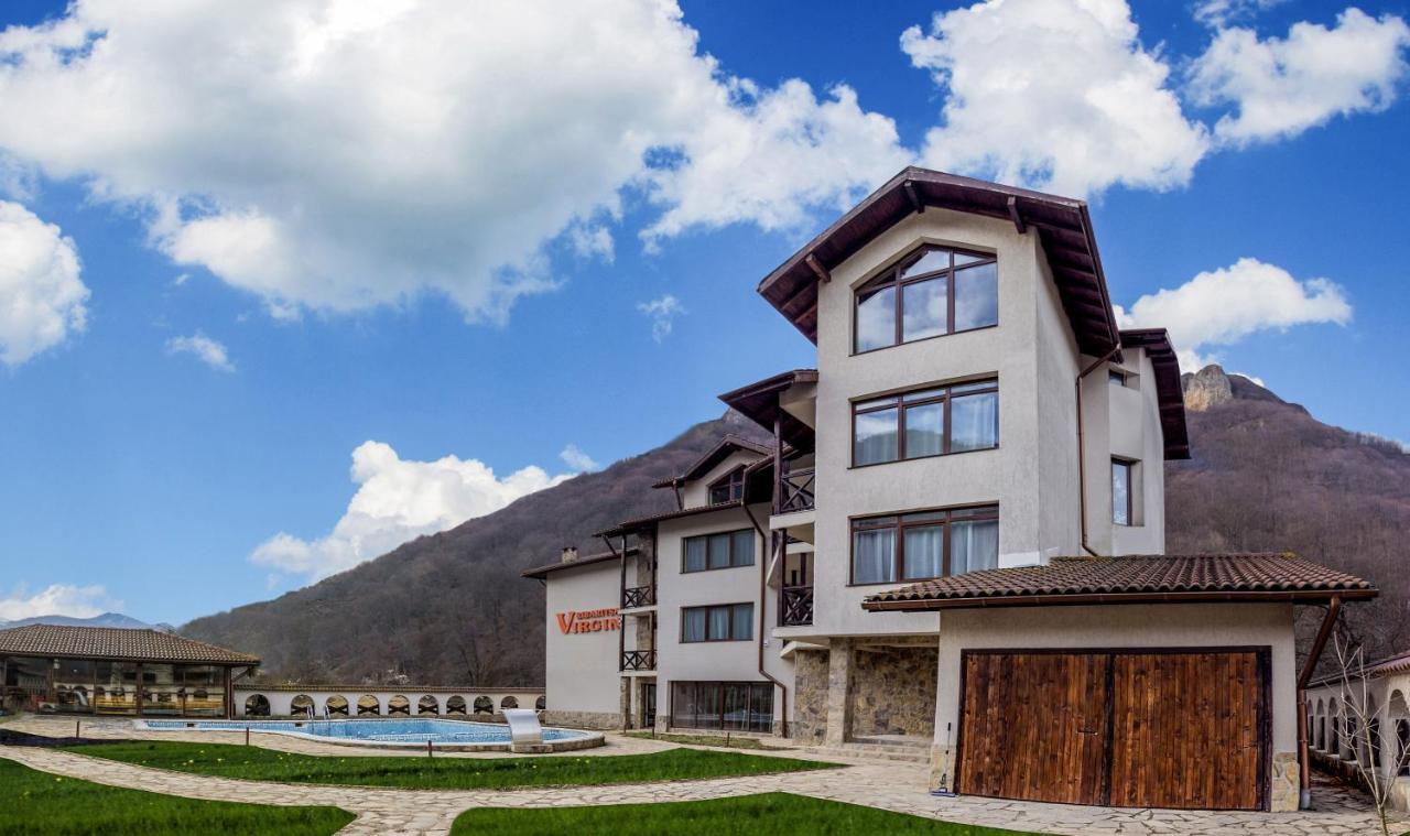 Family Hotel Virgin Рибарица Экстерьер фото